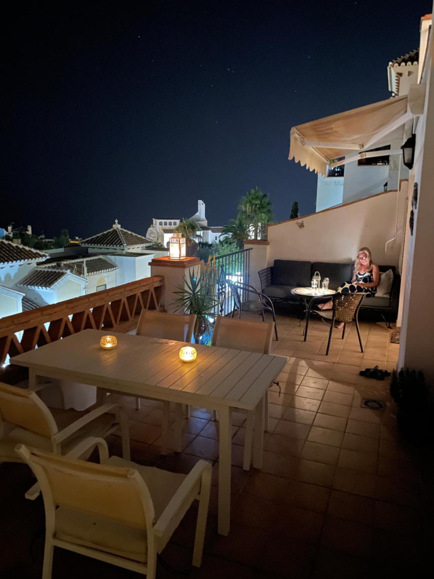 Lägenhet Burriana Beach, Pool, Big Terrace, Superb Seaviews *
